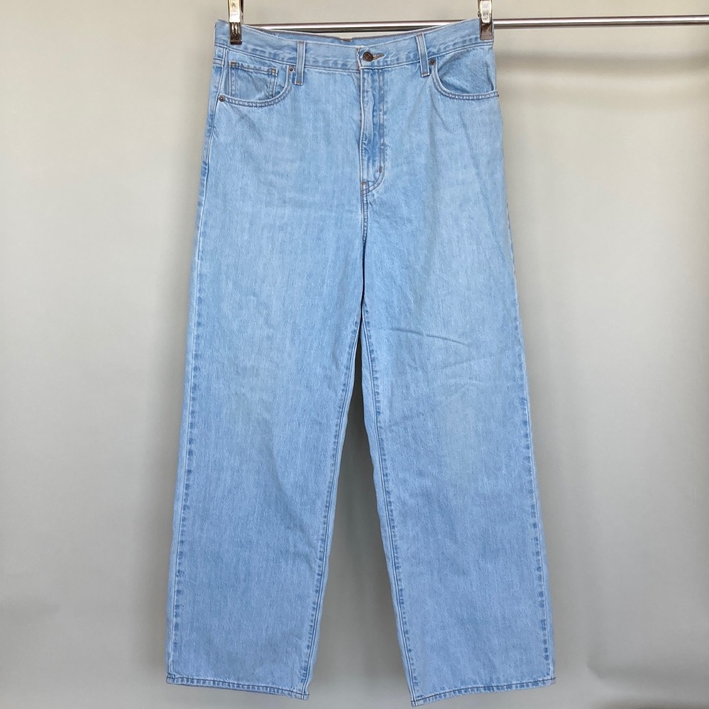 Levi’s Wide Leg Jeans